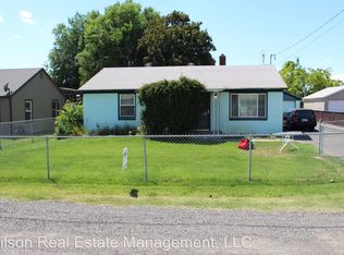 2004 S 10th Ave, Yakima, WA 98903