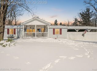 12340 Thomas St, Atlanta, MI 49709