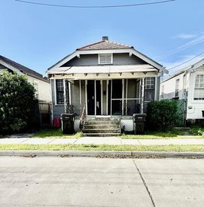 2608 Upperline St, New Orleans, LA, 70115