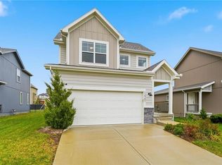 12701 S Burrows St, Lake Lotawana, MO 64086