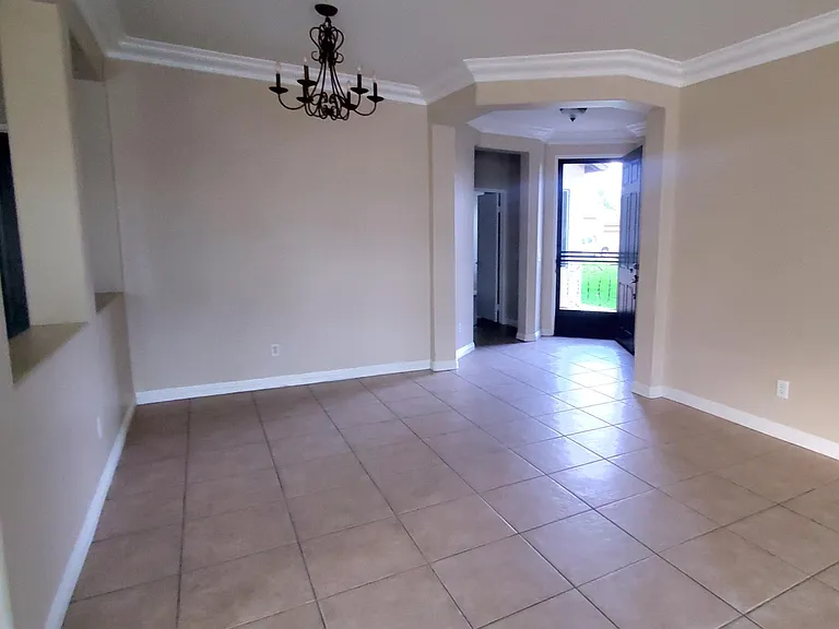 82787 Matthau Dr #82787 — Photo 7
