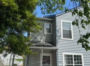 20 Bayview Ct, Hampton, VA 23664