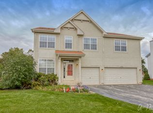 1992 S Jonathan Dr, Round Lake, IL 60073