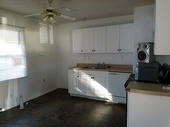 2nd image of 4934 N Katherine Dr