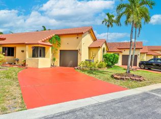 701 SW 113th Ave, Pembroke Pines, FL 33025