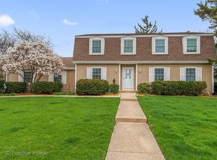 455 S Hickory Ave, Bartlett, IL 60103