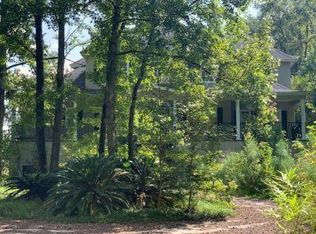 100 Hope Ln, Brunswick, GA 31523