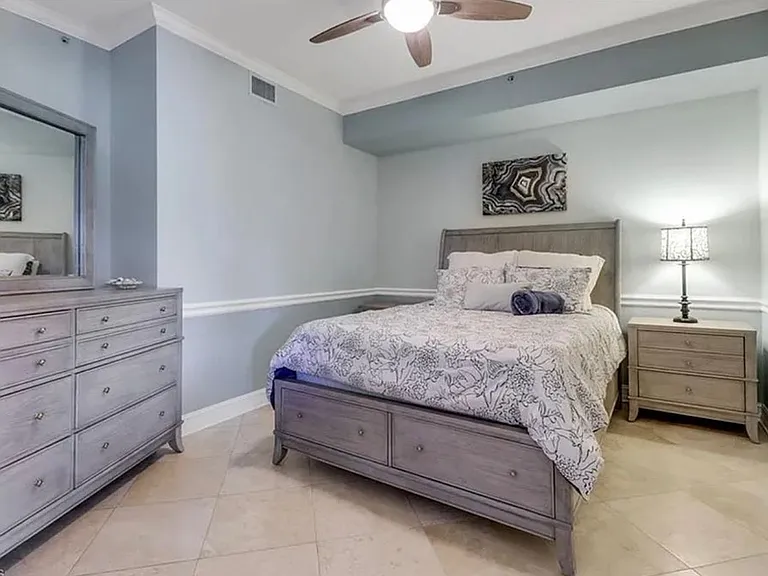 4650 Yacht Harbor Dr #125 — Photo 16