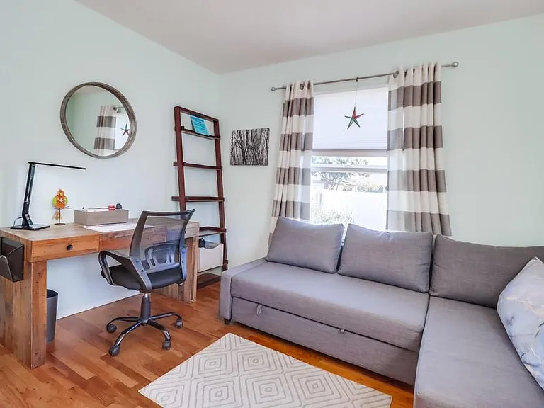 984 Catalina Blvd — Photo 21