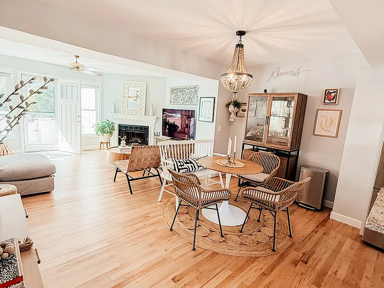 832 Colony Dr — Photo 5