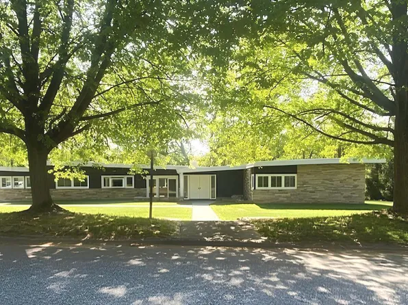8310 Marcie Dr, Pikesville, MD 21208