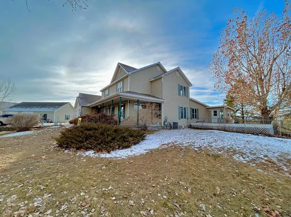 1494 Lane 14, Powell, WY 82435