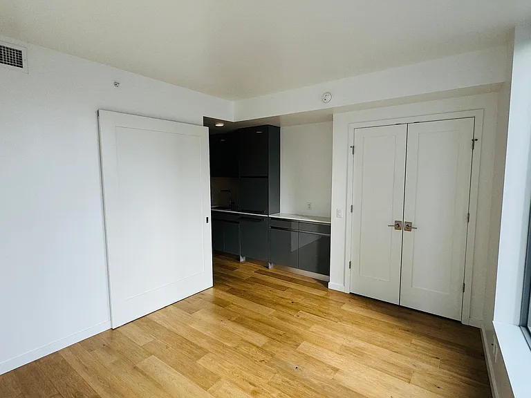 1808 Minor Ave #2402 — Photo 4