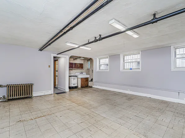 2321 East 24th Street image 22 of 29