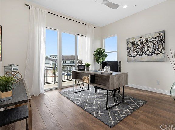 4th image of 1076 Circle Dr #1076