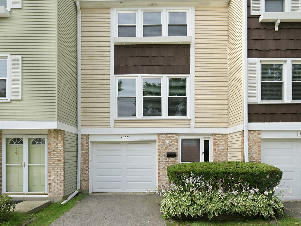 1st image of 1809 Dumont Ln