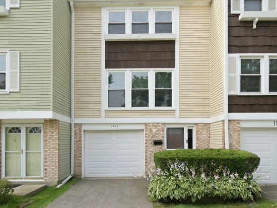 1809 Dumont Ln, Schaumburg, IL 60194