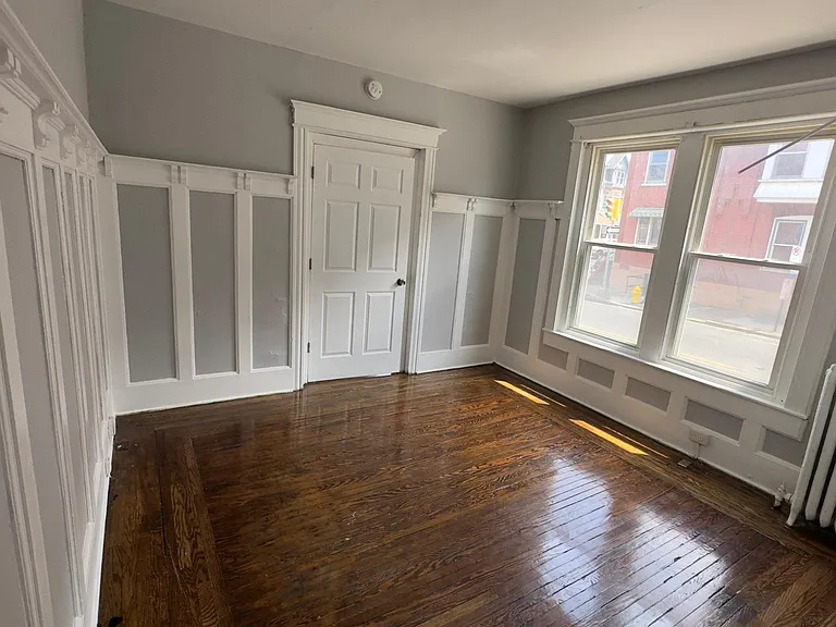 602 N 8th St #1 — Photo 6