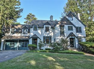 60 Hawthorn St, Rochester, NY 14610