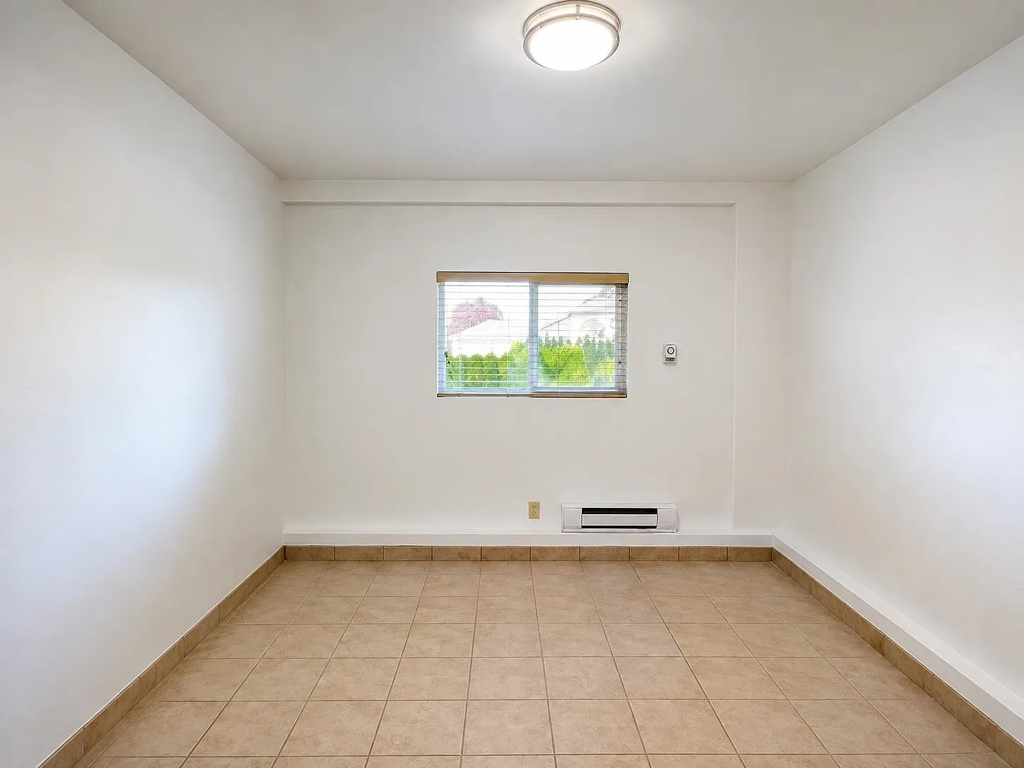 2 bed, 750 sqft, $2,000 — Photo 4