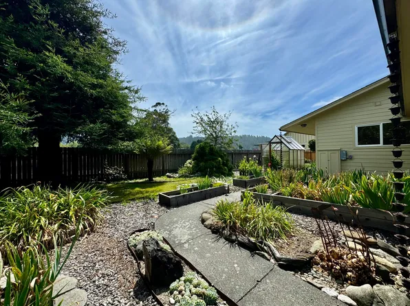 636 Arlington Ave, Ferndale, CA 95536