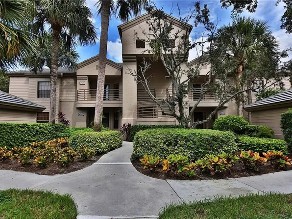 27175 Oakwood Lake Dr, Bonita Springs, FL 34134