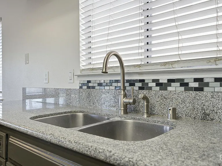 7908 Coulter Pine Ct — Photo 11
