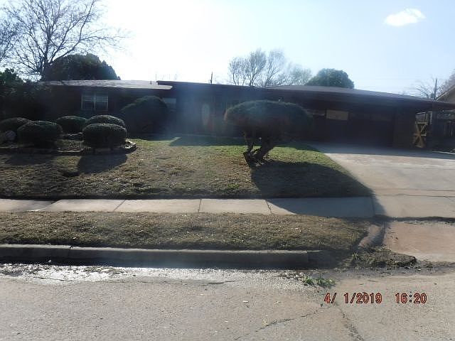 1st image of 804 NW 52nd St