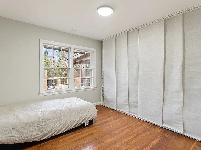 388 Tall Oaks Dr NE — Photo 14