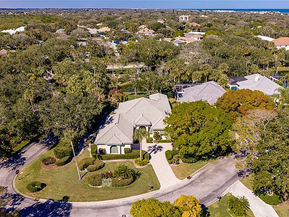 3rd image of 105 Island Cottage Ln