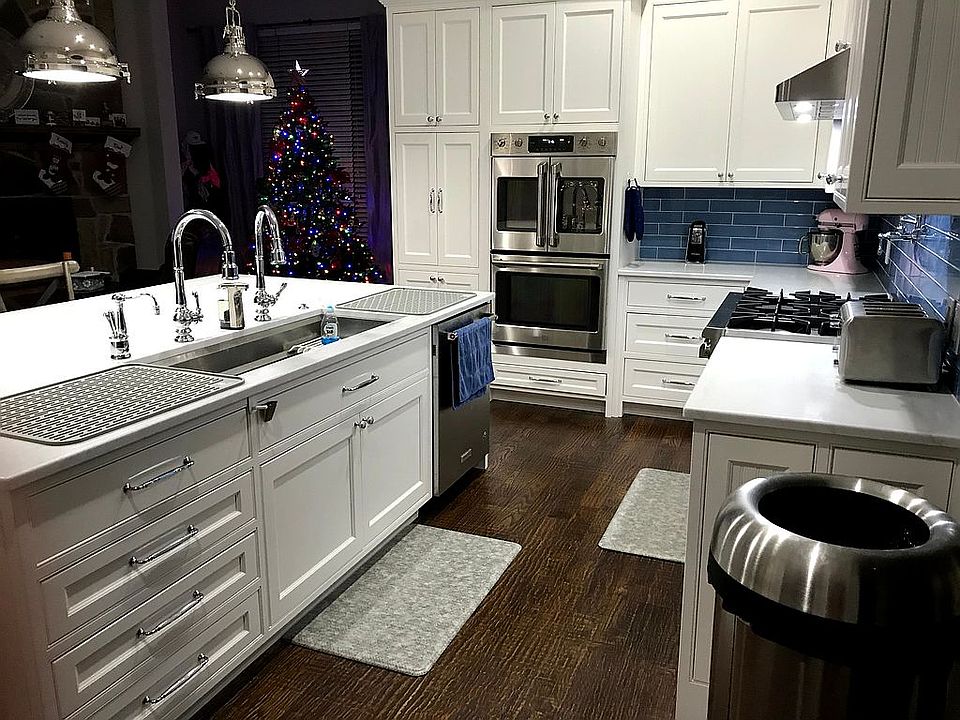 2nd image of 2333 Shoreham Cir