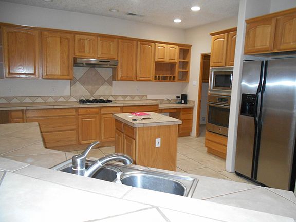 2nd image of 9949 Buckeye St NW