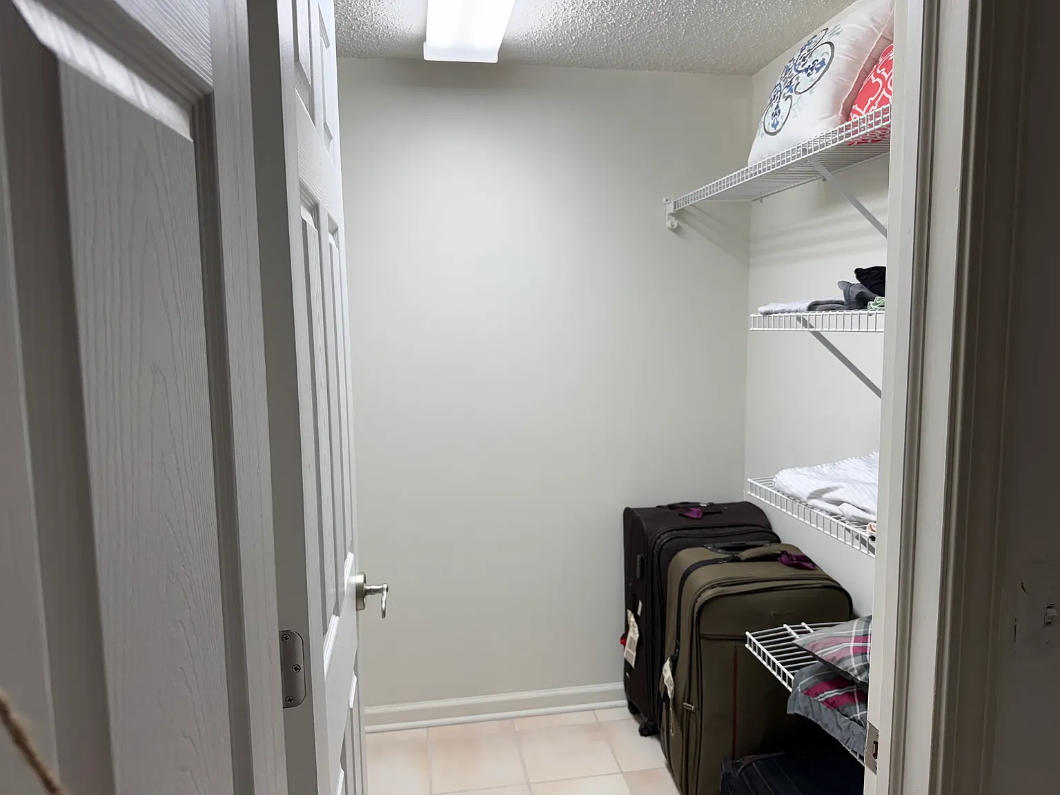 2 bed, 1.5 bath, 1818 sqft, $2,600 — Photo 2