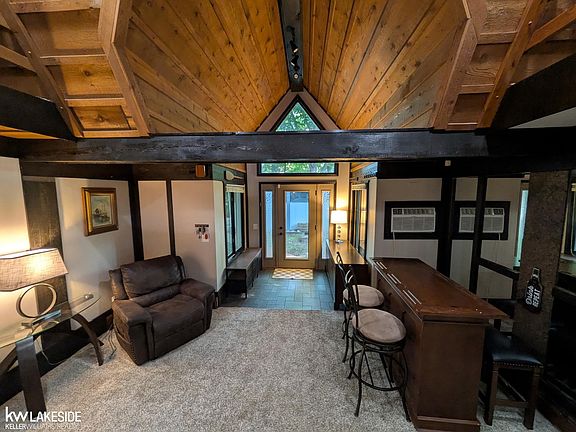 5th image of 4691 Camelina St
