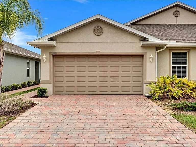 20462 Plumwood Loop — Photo 2