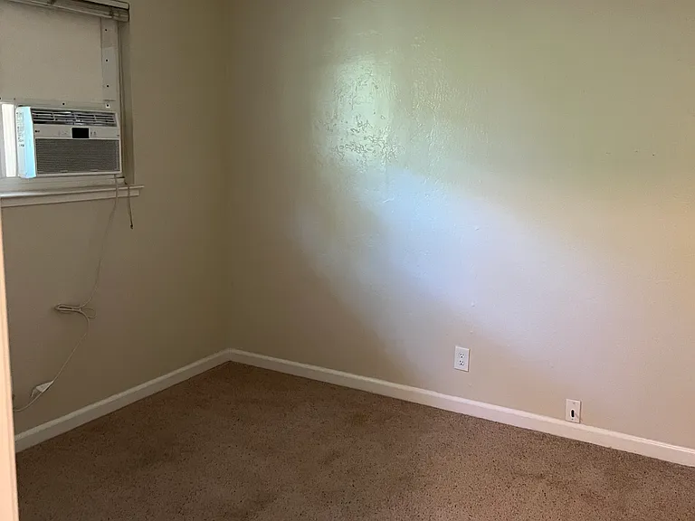 204 Talisman Dr — Photo 26