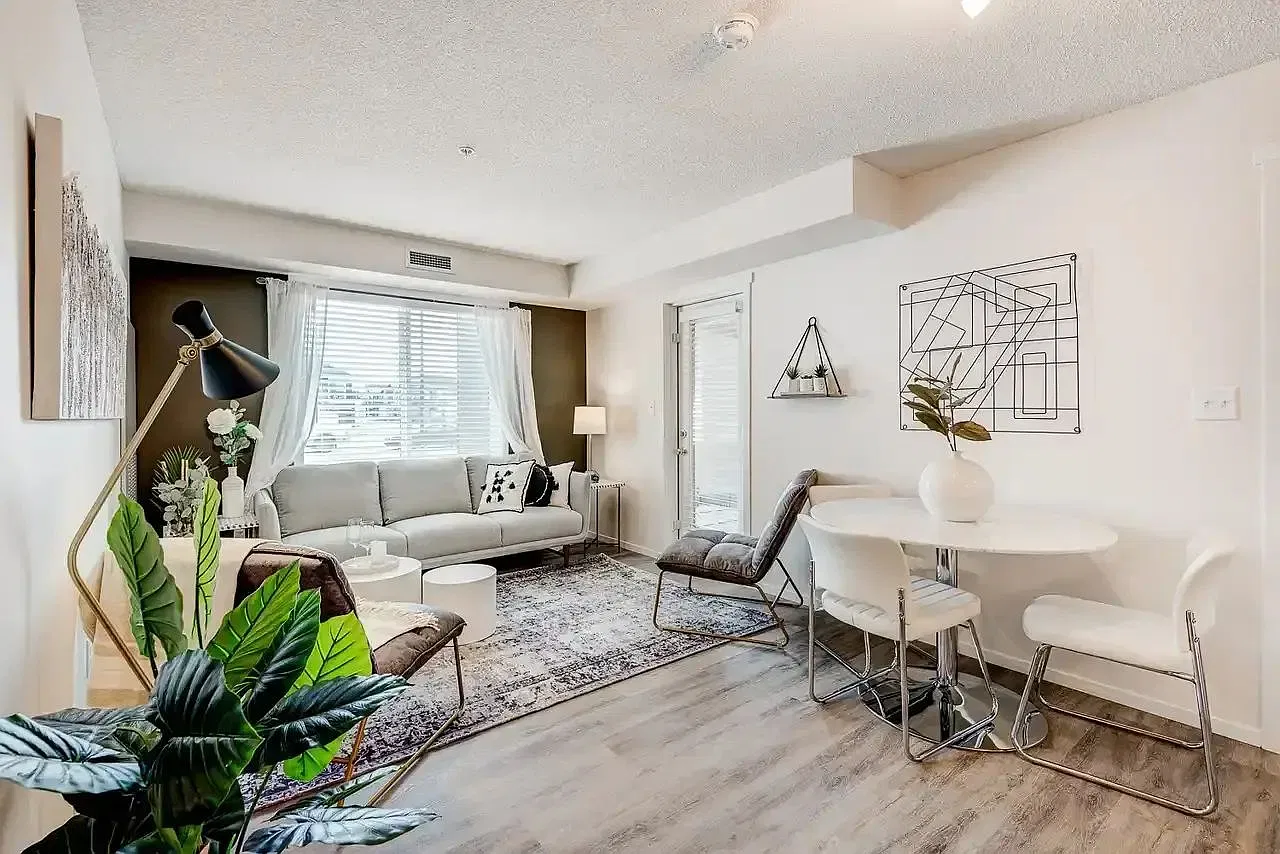 Model - 3503 James Mowatt Trail SW — Photo 4