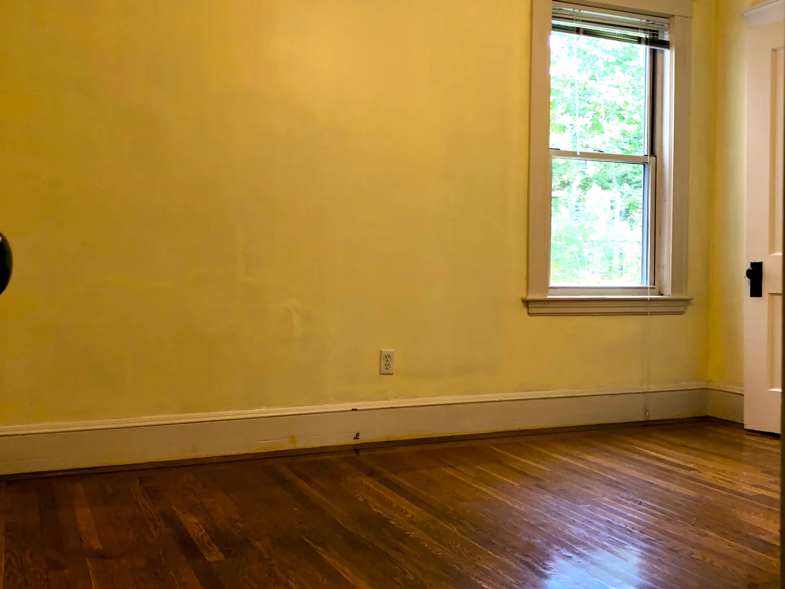 3 bed, 1400 sqft, $3,850 — Photo 3
