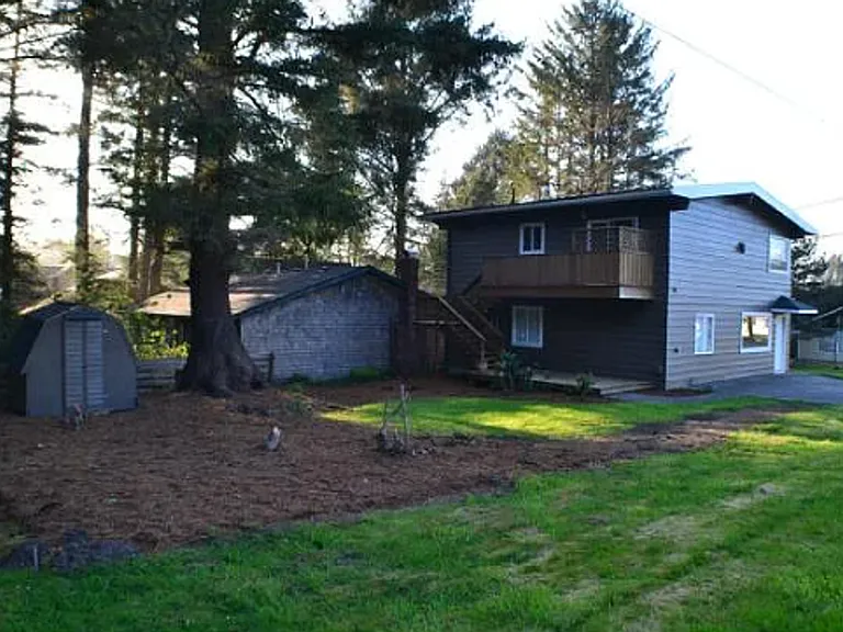 195 Elliott Way — Photo 12