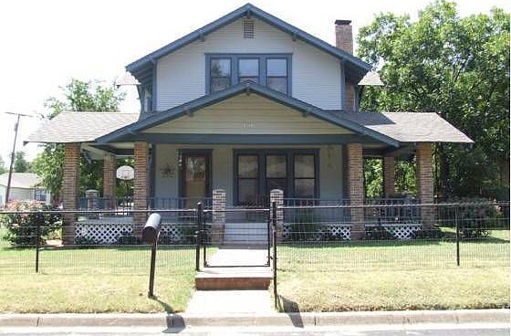 1st image of 603 W Doyle St