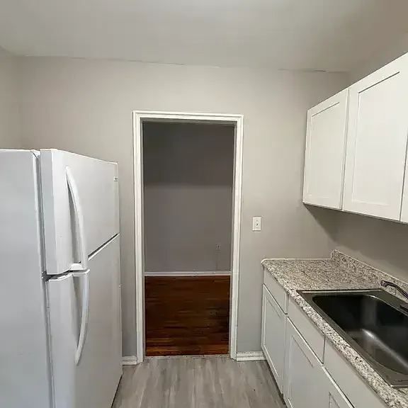 578 Whitney Ave #N2 — Photo 1