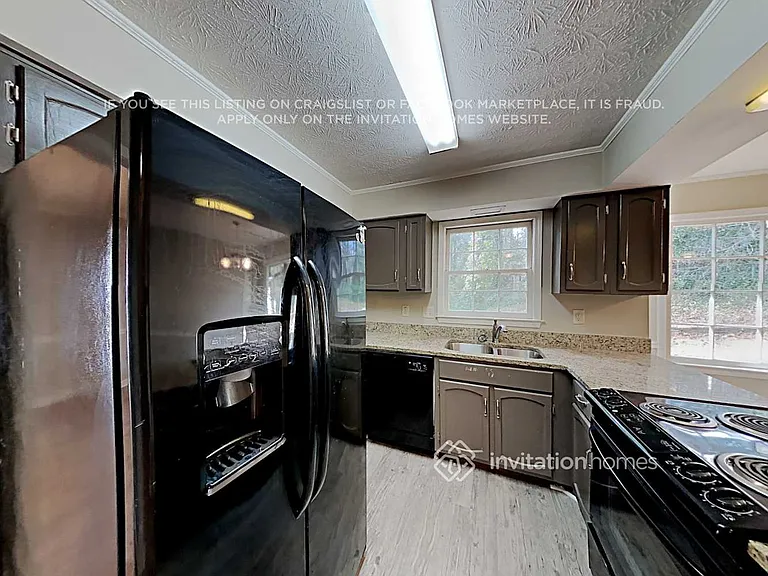 148 Cavan Way SE — Photo 10