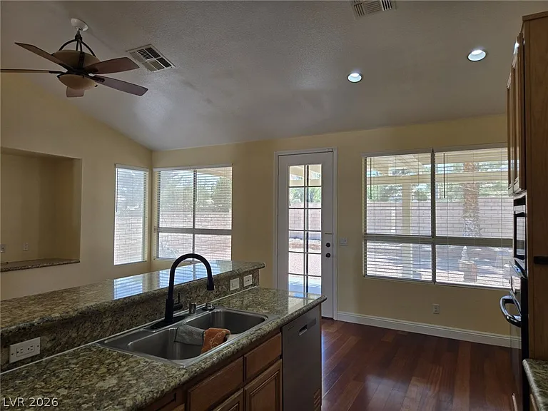 8417 San Ramon Dr — Photo 13