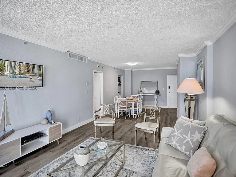 2501 S Ocean Dr #302 — Photo 3