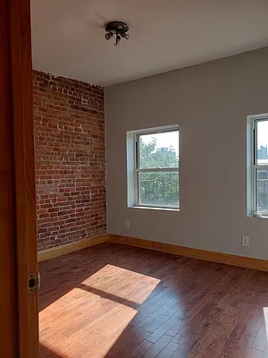 Rented by The Hamilton Group | media 12