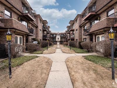 6453 N Northwest Hwy #2AS, Chicago, IL, 60631