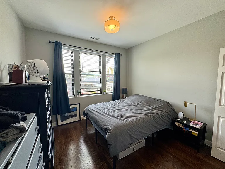 1553 W Olive Ave #2W — Photo 10