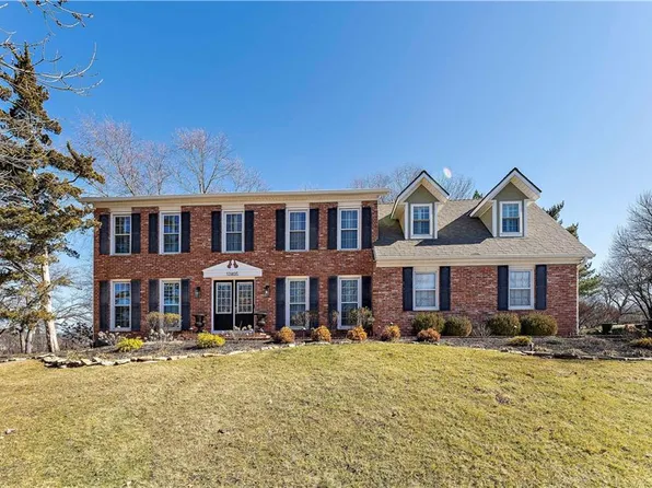 12405 Howe Dr, Leawood, KS 66209
