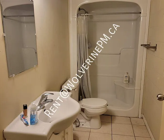261 Lester St #401 — Photo 6