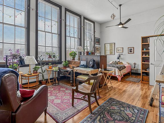 4th image of 301 Central Ave NE APT 300